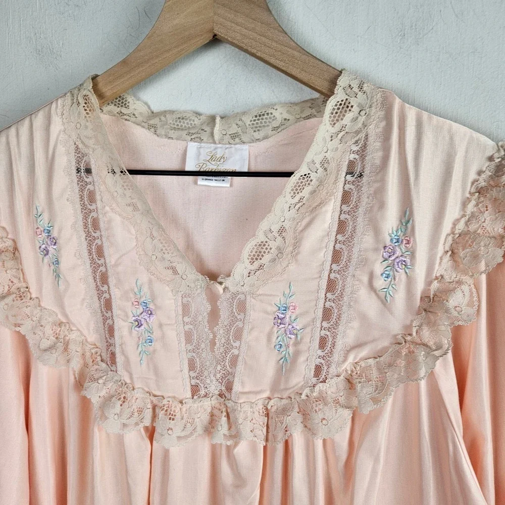 Lady Barbizon Lace Trim Embroidered Nightgown 1X Peach Sleep‎ Shirt